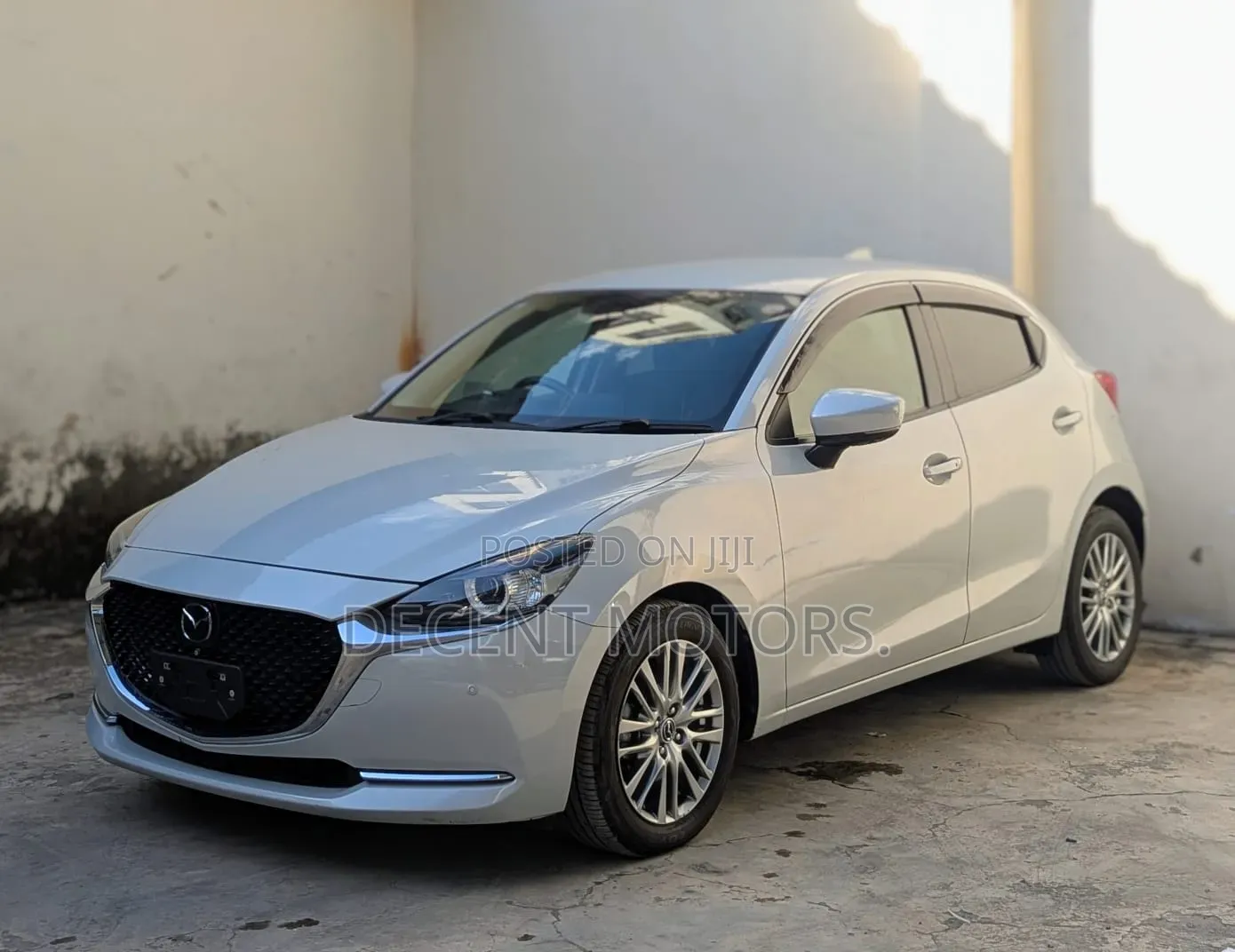 Mazda 2 2020 Silver 