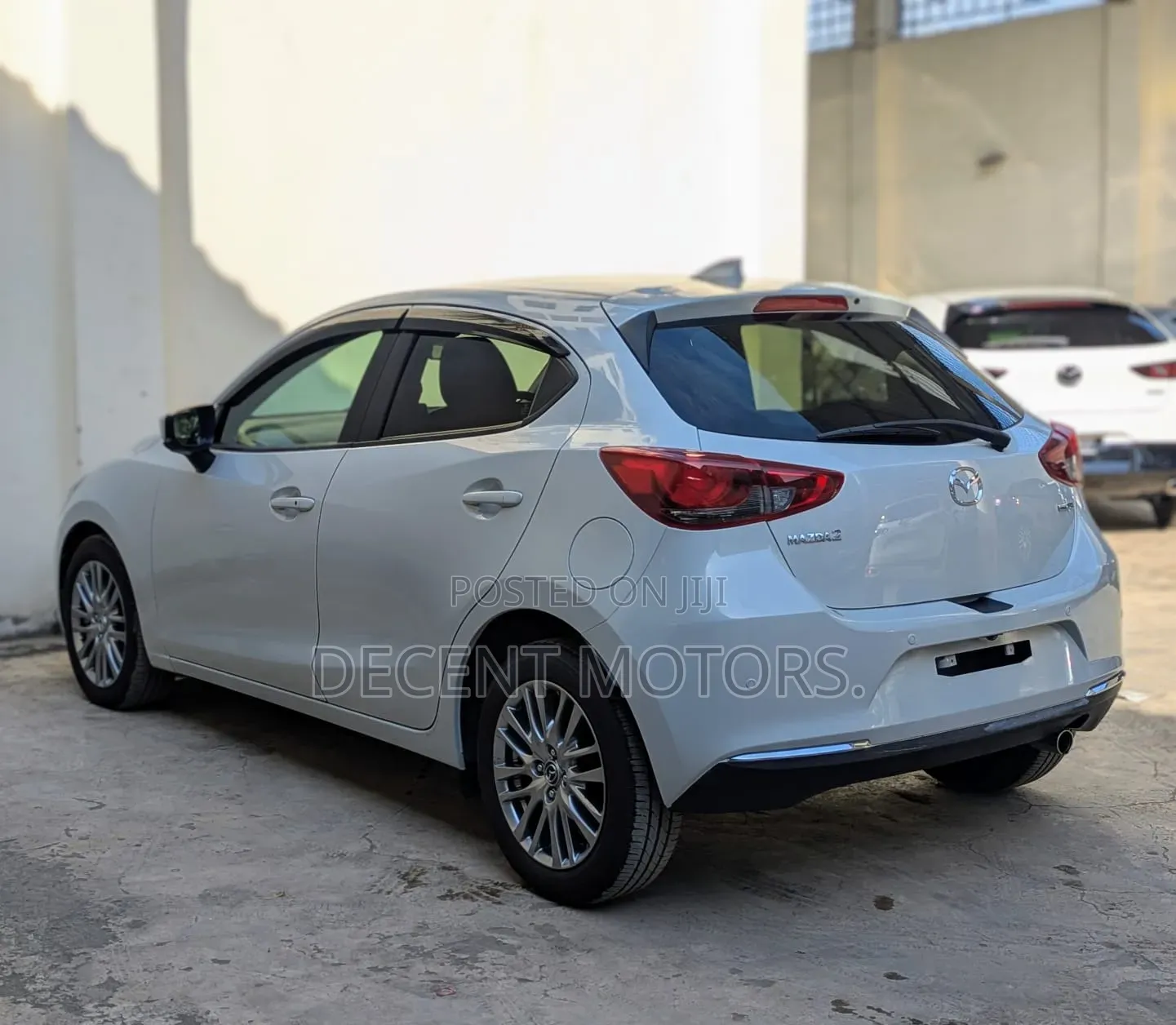 Mazda 2 2020 Silver 