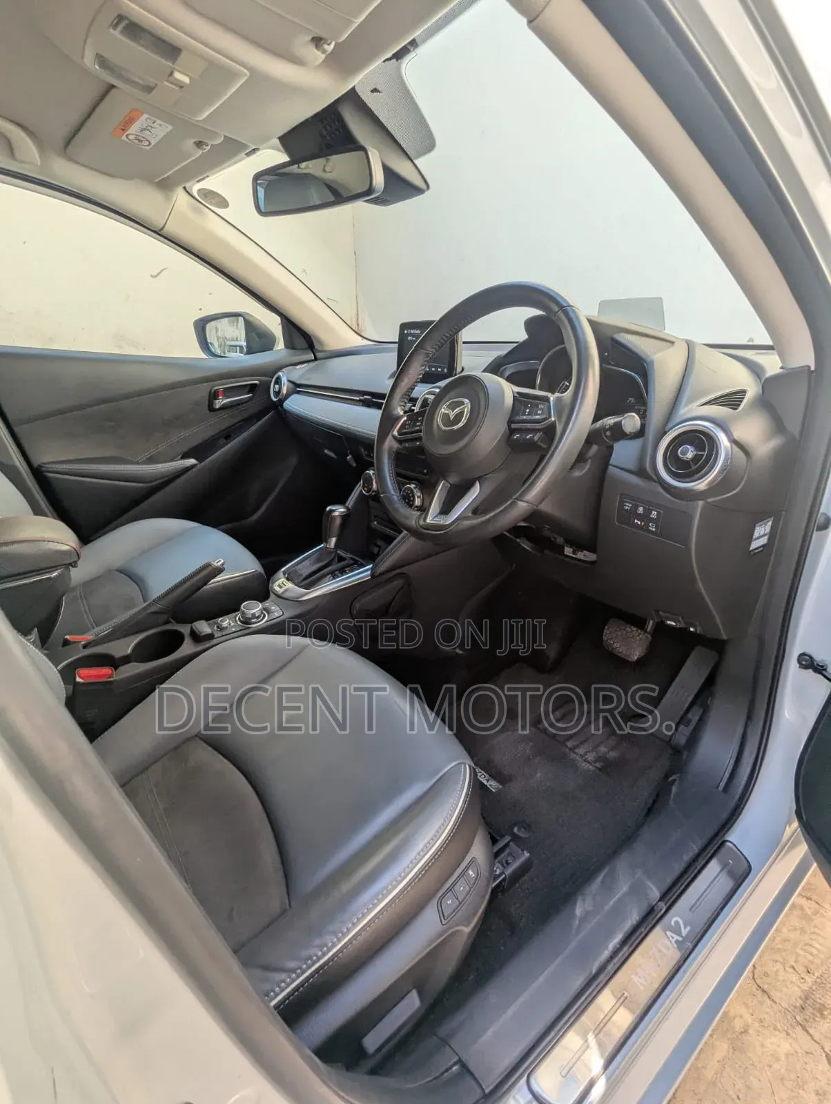 Mazda 2 2020 Silver 