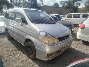 Nissan Serena 2003 Silver