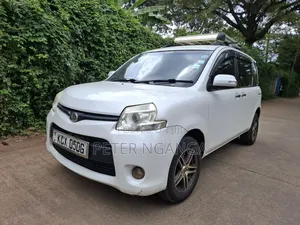 Toyota Sienta 1.5 FWD 2012 White