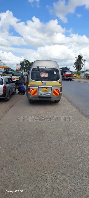 Nissan Caravan (Urvan) 2010 Silver