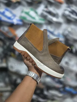 Timberland Boots • Rugged Casual Fashion Footwear