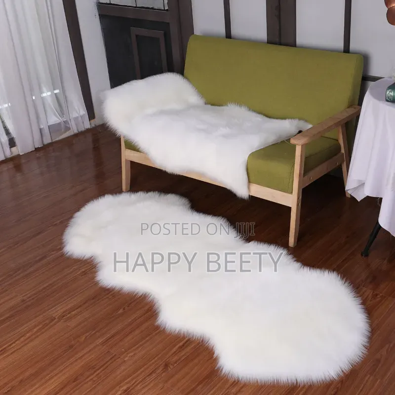 Fluffy Bedside Mat*