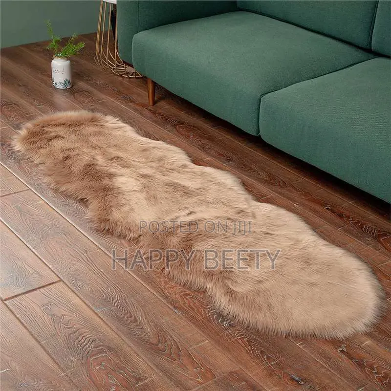 Fluffy Bedside Mat*