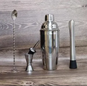 *Cocktail Shaker Set