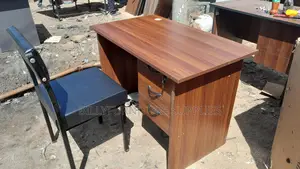 Minimalist 1m Study Desk Nairobi – Elegant Functional Design