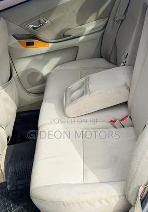 Toyota Premio 2010 Silver