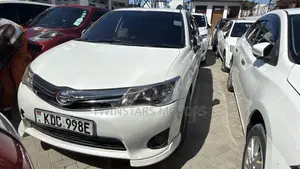 Toyota Corolla Fielder 1.5 Hybrid FWD 2015 White
