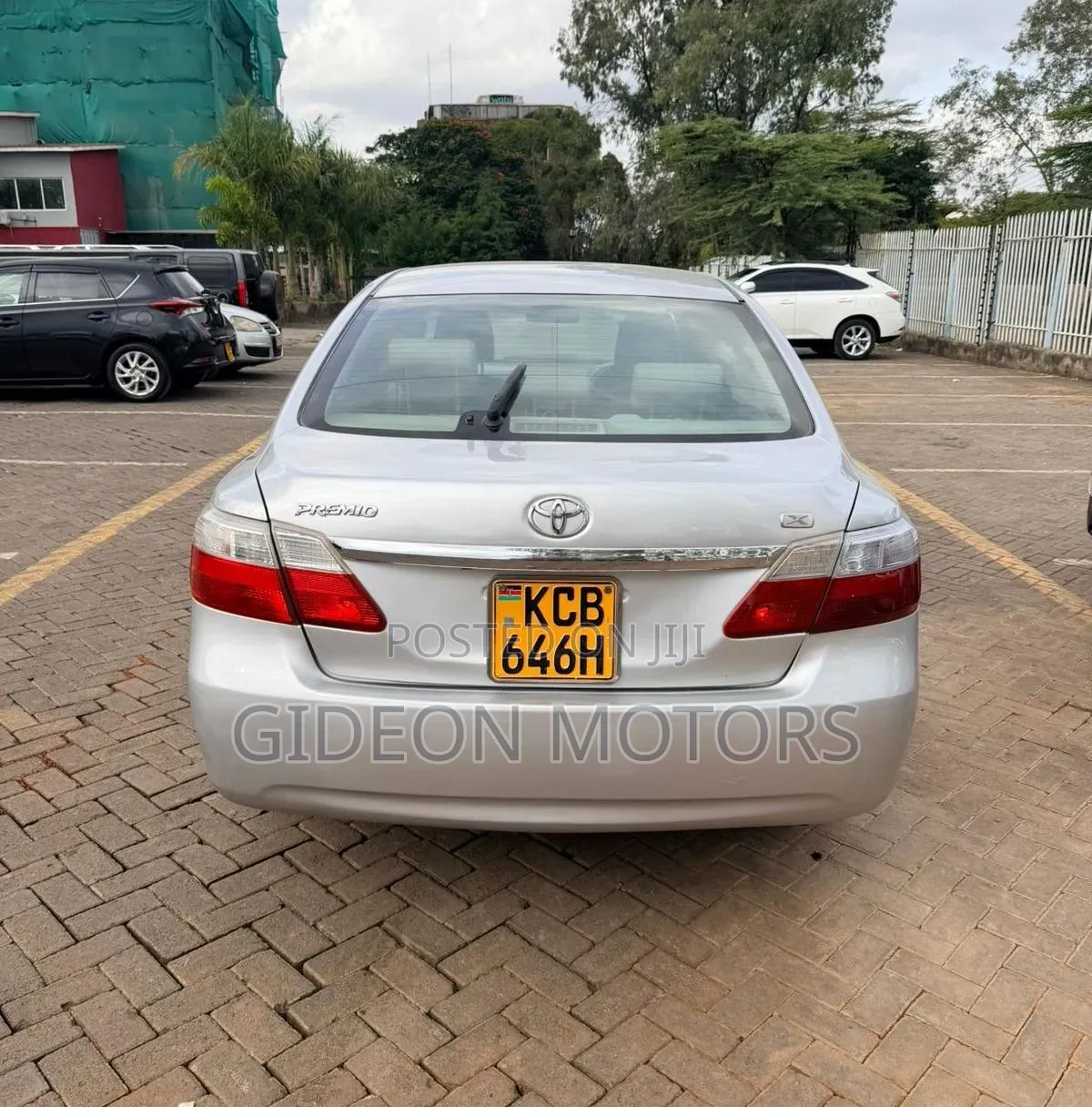 Toyota Premio 2010 Silver
