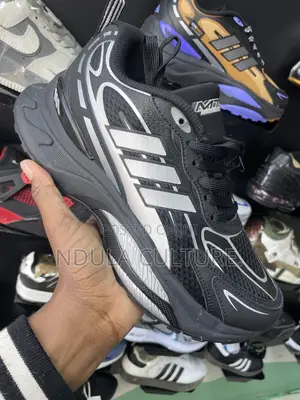 Adidas MTS Pro Sneakers