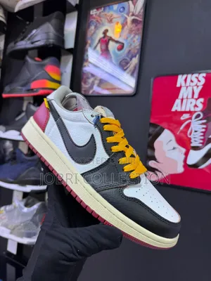 Custom Union La Jordan 1 Low 'Black Toe' Sneakers