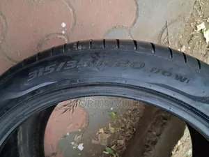 315/35r20 Pirelli