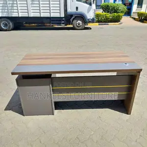 1.6m Advanced Office Desk