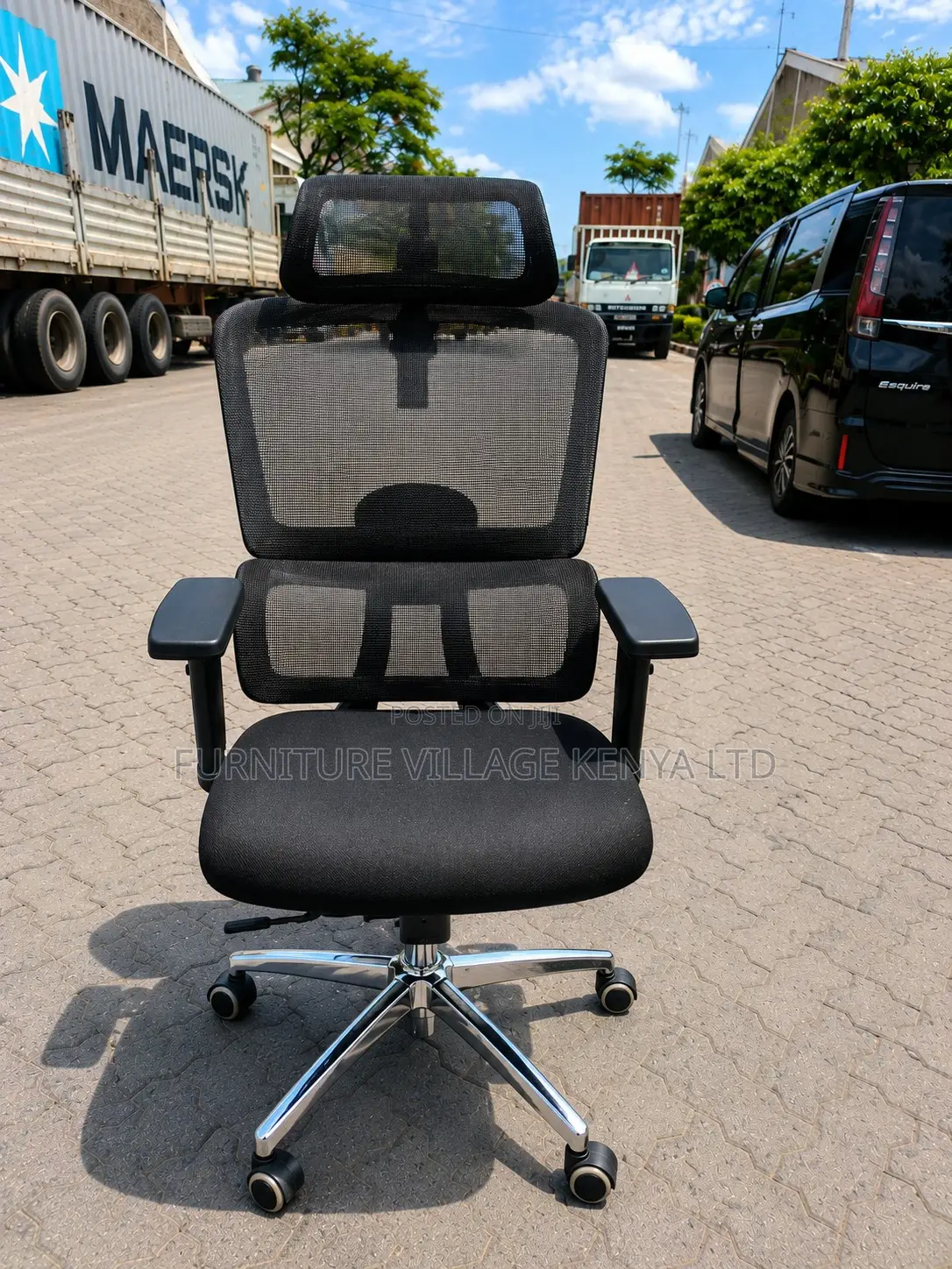 Office Chair: Ergonomic Orthopedic Mesh Study Seat