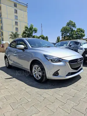 Mazda Demio 2019 Silver
