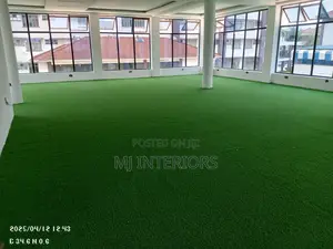 Decorative Artificial Grass Carpet for Modern Outdoor Design
