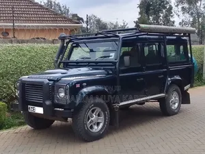 Land Rover Defender 2012 Green