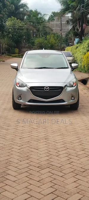 Mazda Demio 2018 Silver