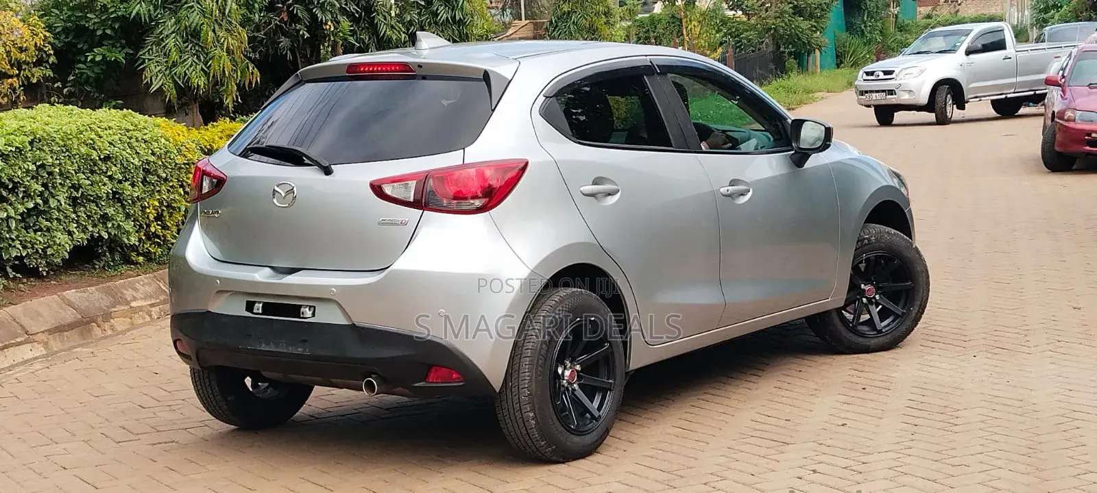 Mazda Demio 2018 Silver