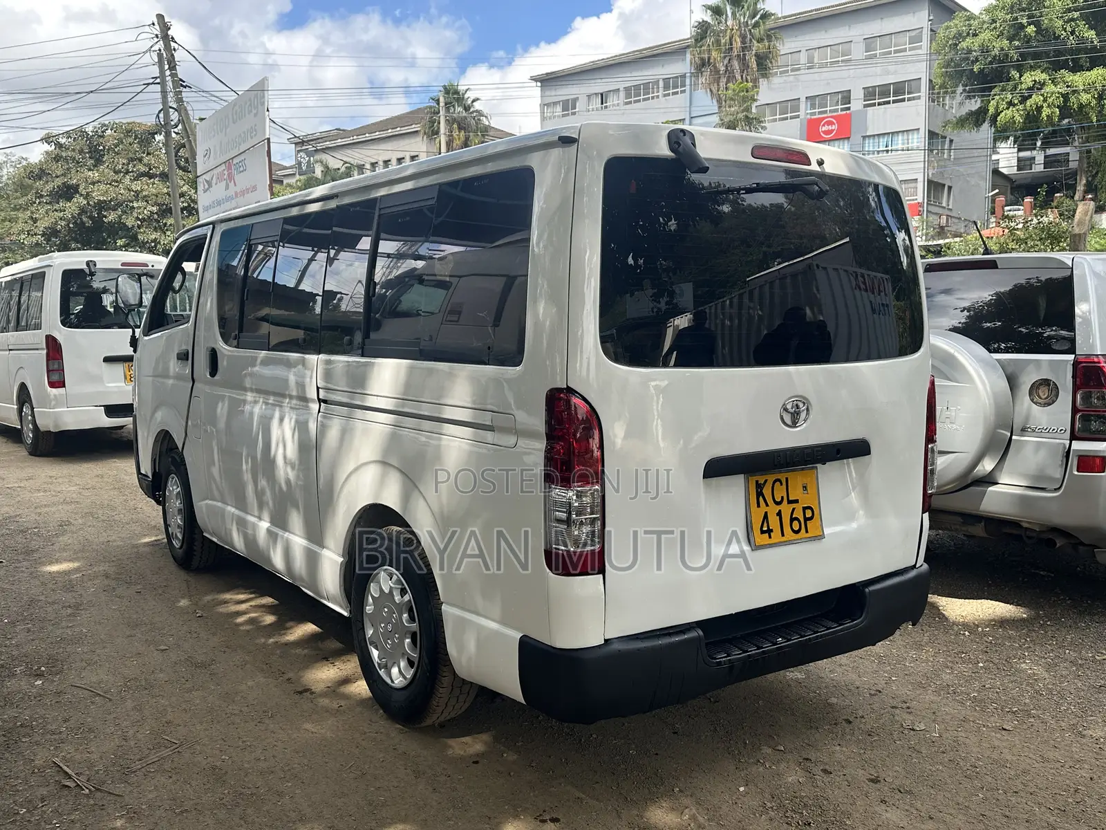 Toyota HiAce 2012 White