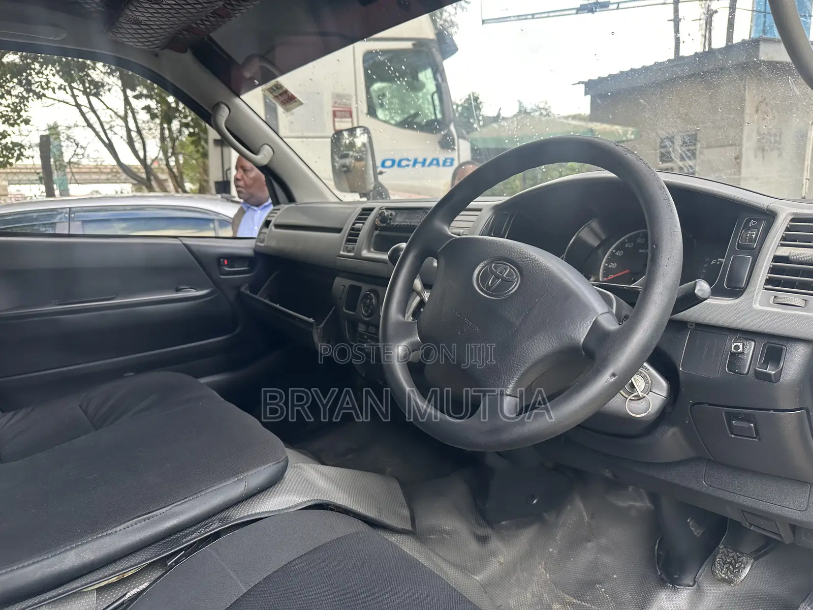 Toyota HiAce 2012 White