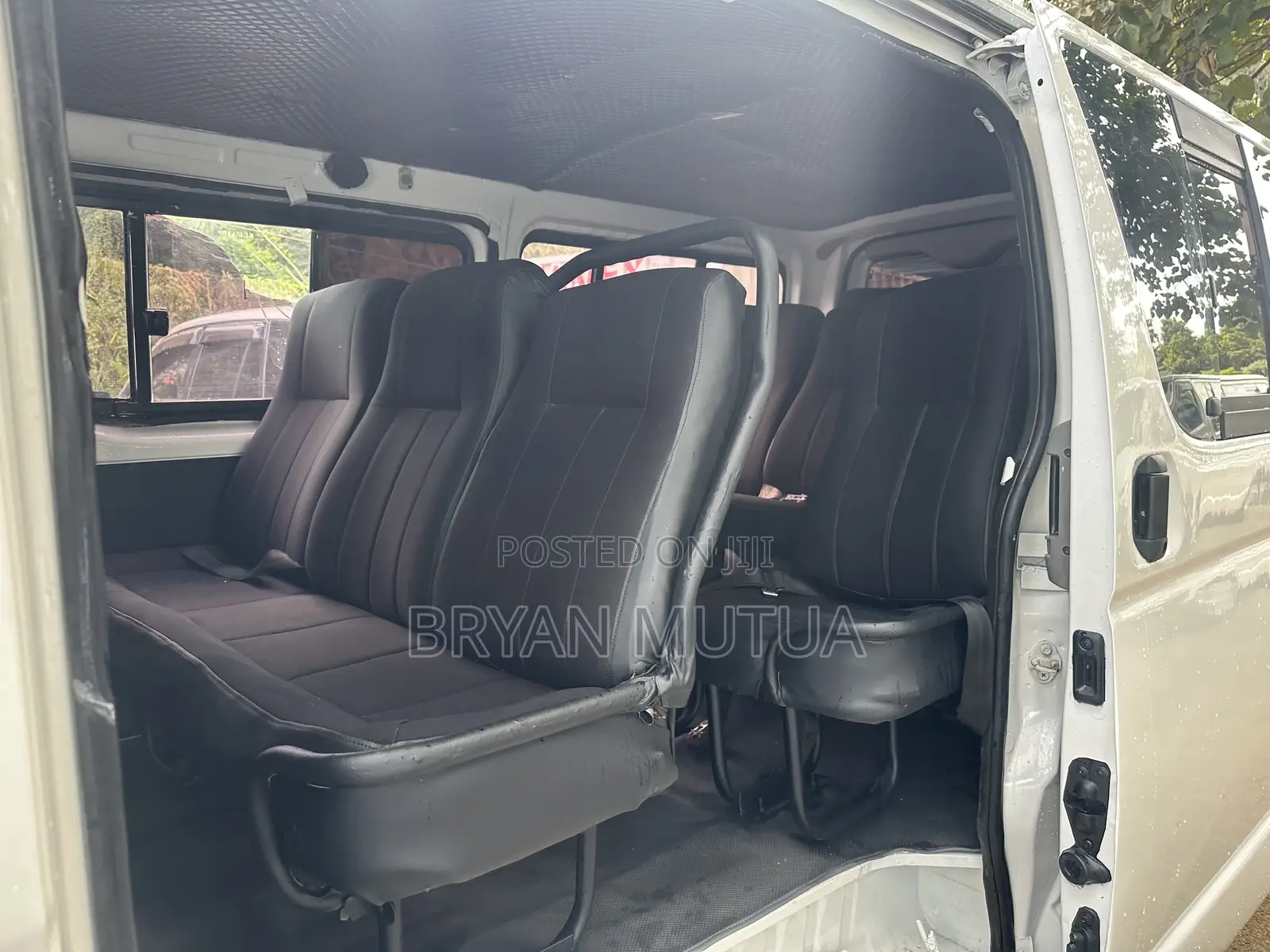 Toyota HiAce 2012 White