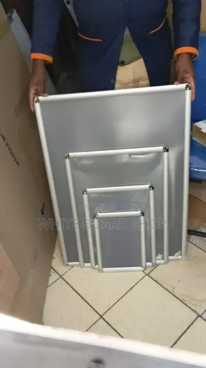 High-Quality Imported Snapper Frames for Professional Display