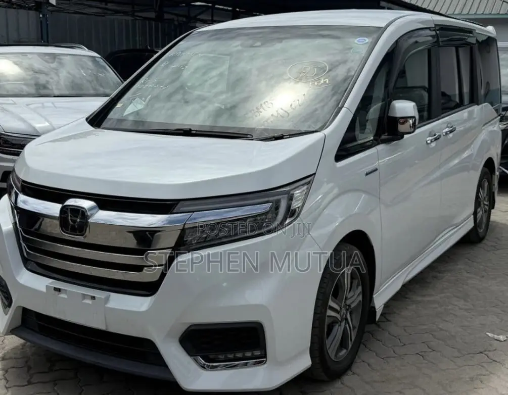 Honda Stepwgn 2019 White