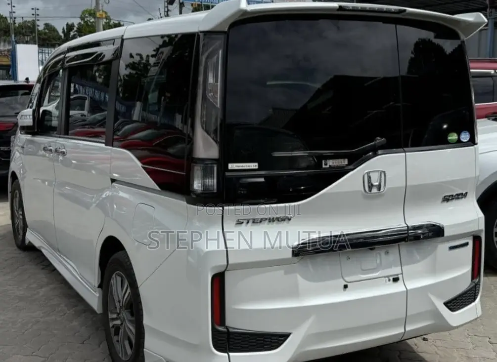 Honda Stepwgn 2019 White
