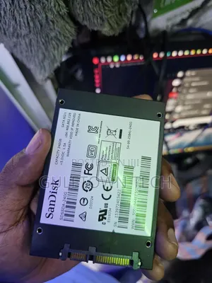 Sandisk 240 Gb SSD 2.5