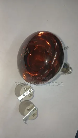 Ceramic E27 Lamp Holders With Metal Mounting Brackets For Brooder Lamp