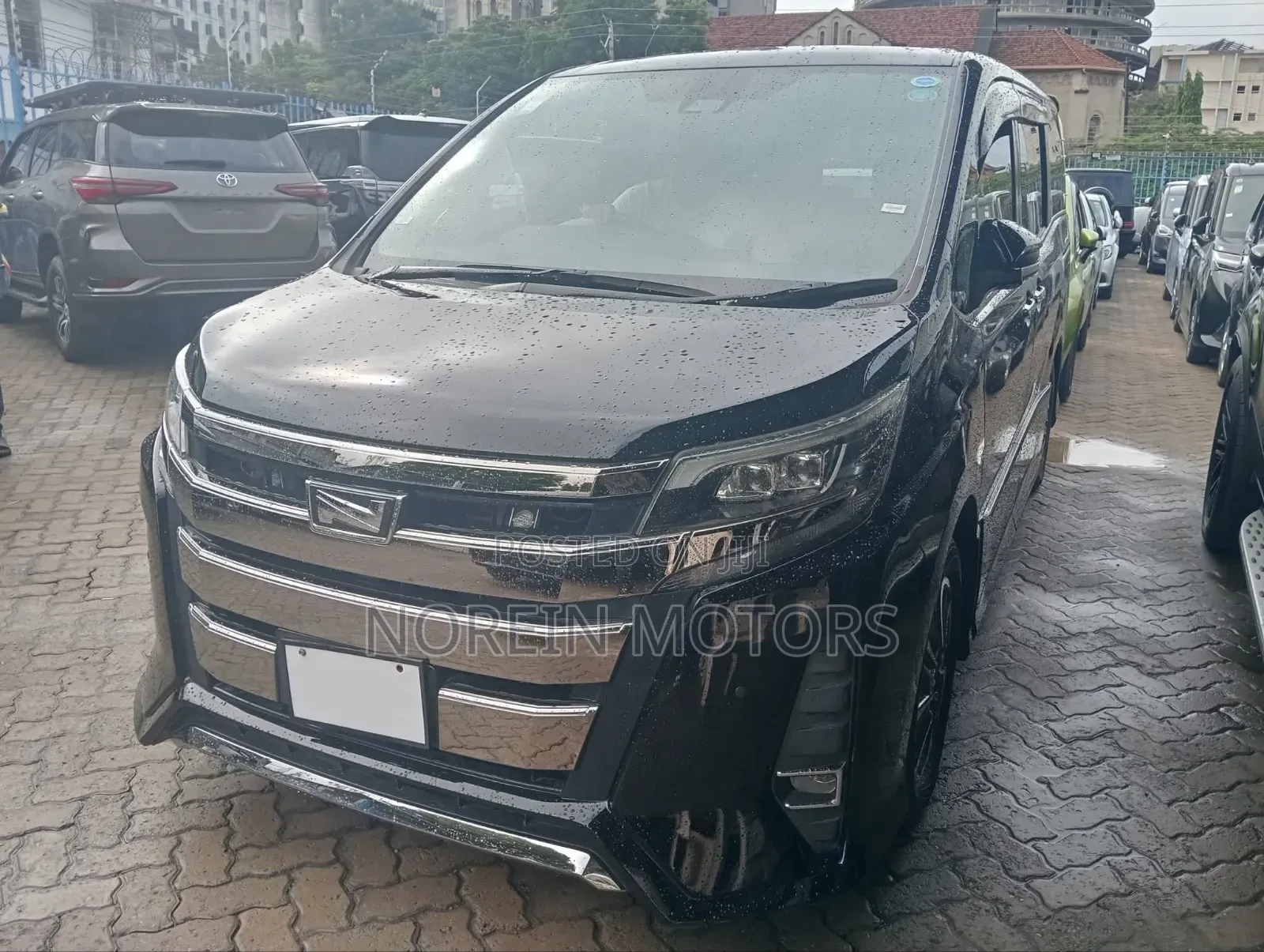 Toyota Noah 2019
