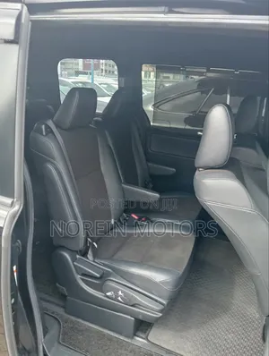 Toyota Noah 2019
