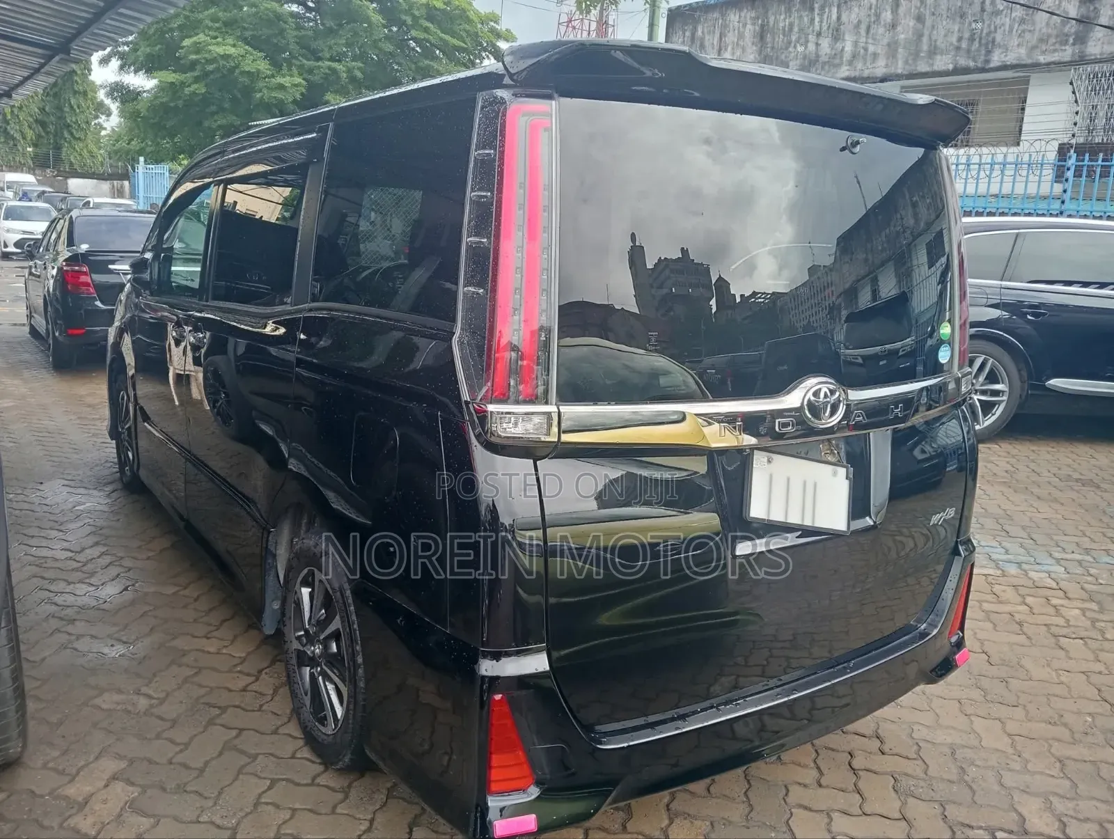 Toyota Noah 2019