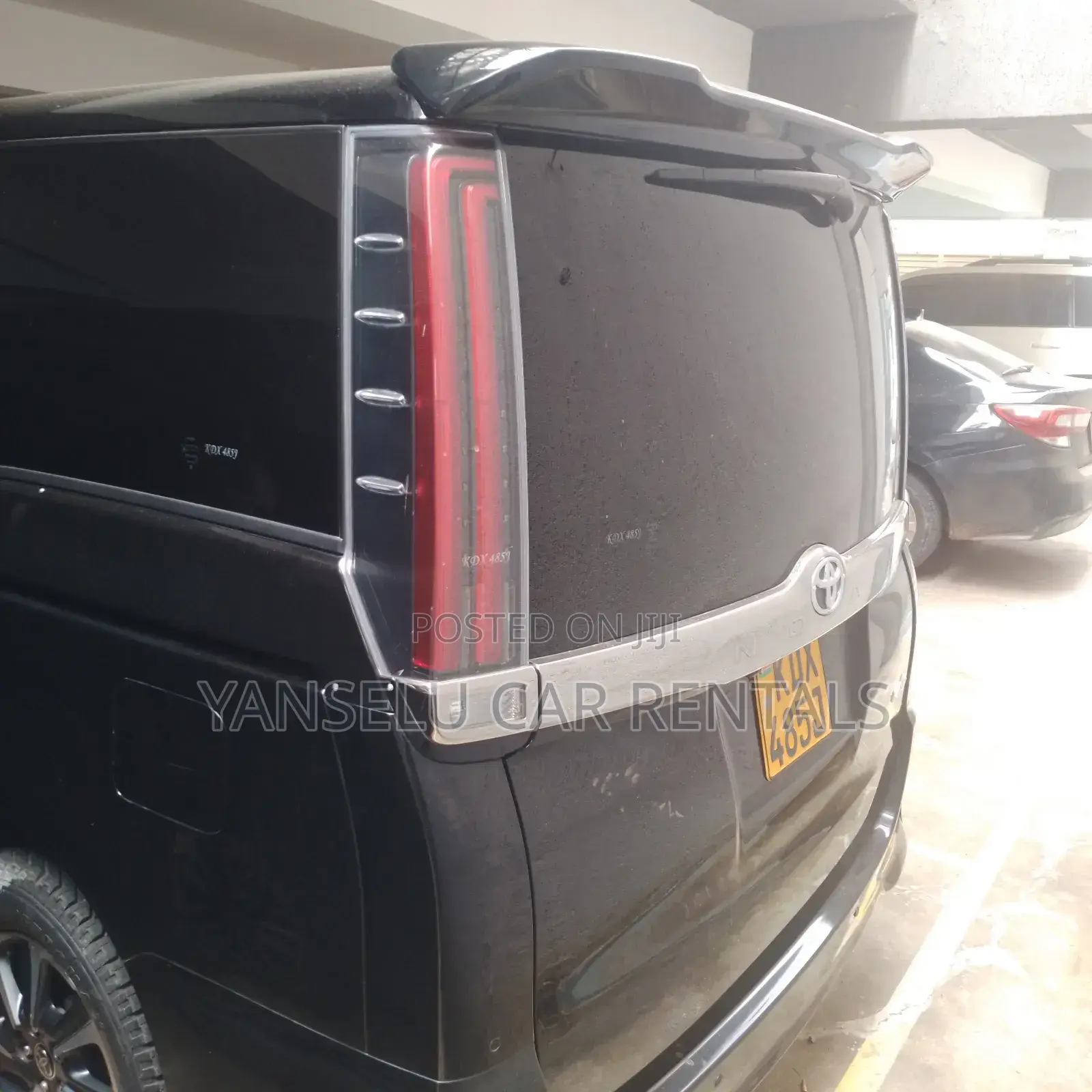 Toyota Noah for Hire
