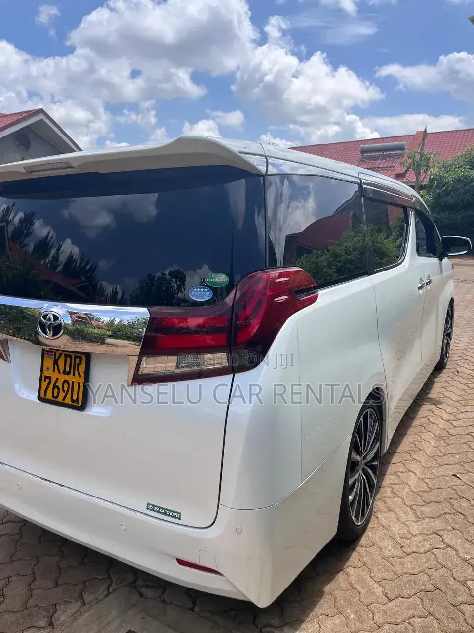 7 Seater Toyota Alphard for Hire(Chauffeured)