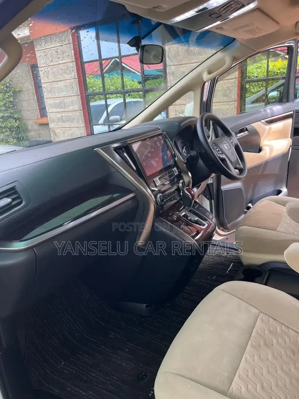 7 Seater Toyota Alphard for Hire(Chauffeured)