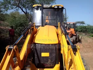 JCB 3cx Backhoe Yom: 2012 Hours: 8500hrs Fitted With Hydraulic Pump