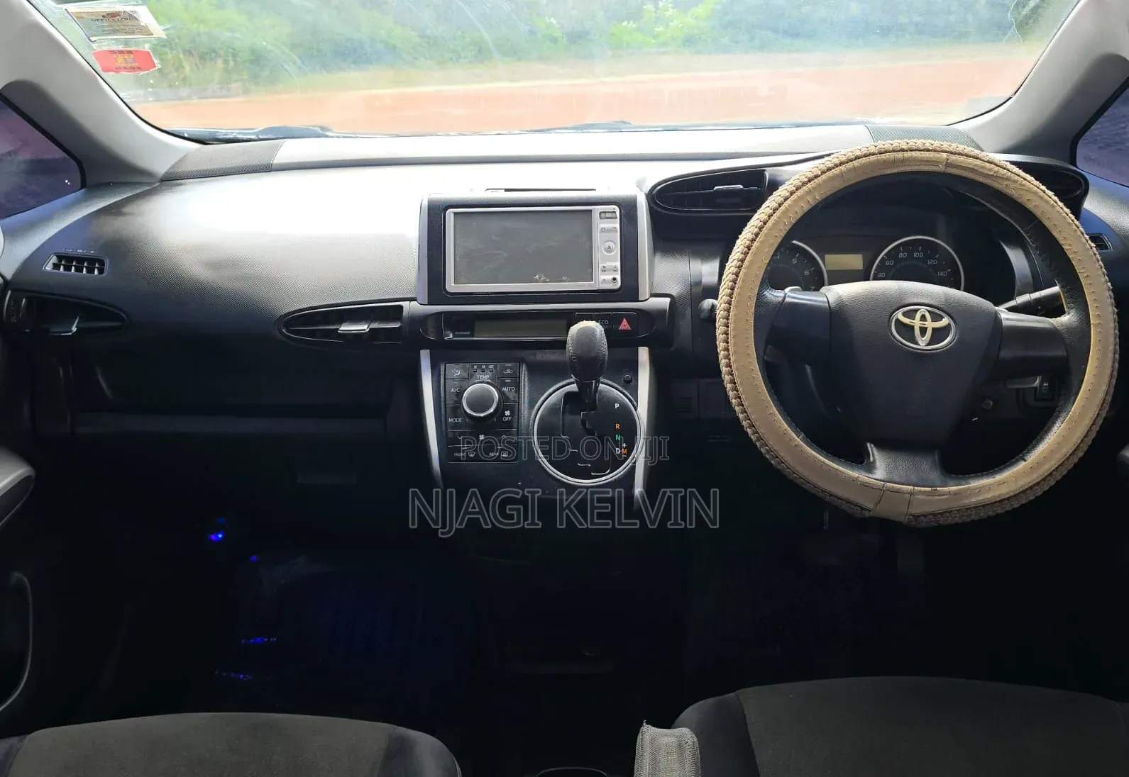 Toyota Wish 2011 Blue
