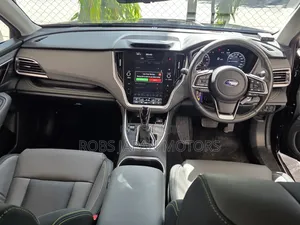 Subaru Outback Premium AWD 2024 Black