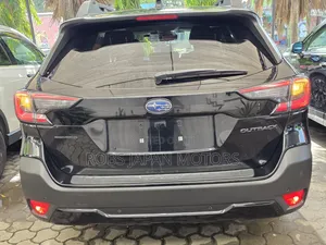 Subaru Outback Premium AWD 2024 Black