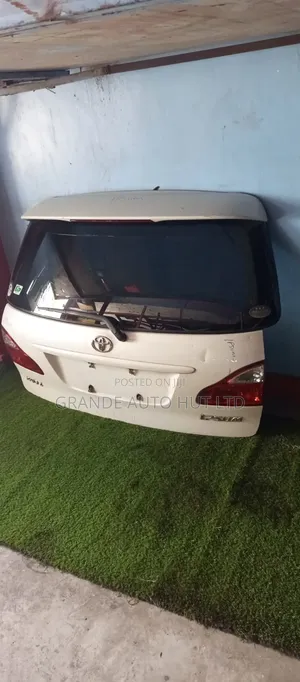 Ipusm Boot/Tailgate