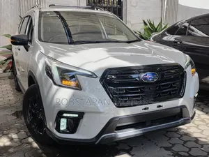 Subaru Forester Premium 2021 White