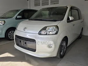 Toyota Porte 1.5 FWD 2019 Beige