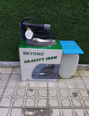 Gravity Steam Iron Box