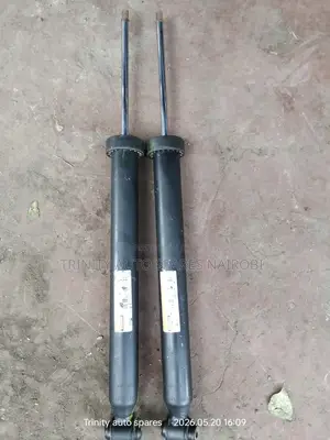 Original Ex Japan Vw Golf Rear Shock Absorbers