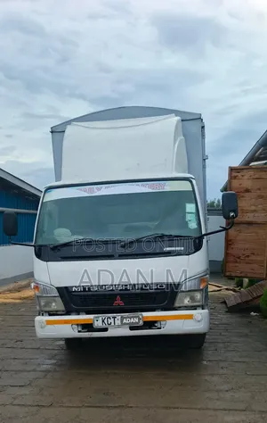 Mitsubishi Canter 2018 White