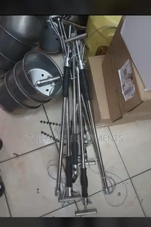 Pig Restrainers Available !