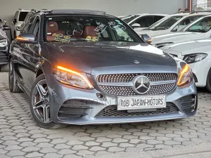 Mercedes-Benz C200 2020 Gray